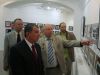 Вице-премьер России И.Сечин посетил фотовыставку ветеранов Анголы